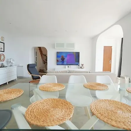 A+view Private Terrace Private Pool Family Fun * Badalona